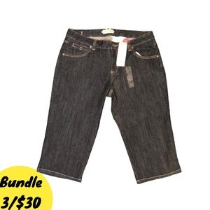 Boom Boom Jeans Knee High Capri Size 14 NWT Blue Jean Blue Denim.